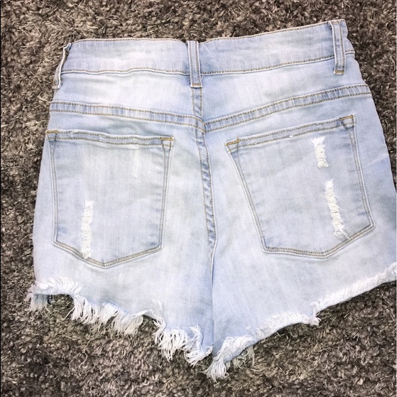 Light shorts ✨ - Picture 3 of 3